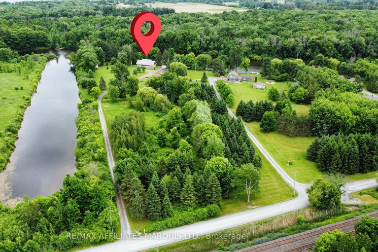 28494101/20158-celtic-lane/lancaster/south-glengarry/ontario/K0C1N0_22