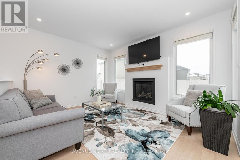 29381937/151-minikan-street/blossom-parkkemp-parkfindlay-creek/ottawa/ontario/K1X0E5_18