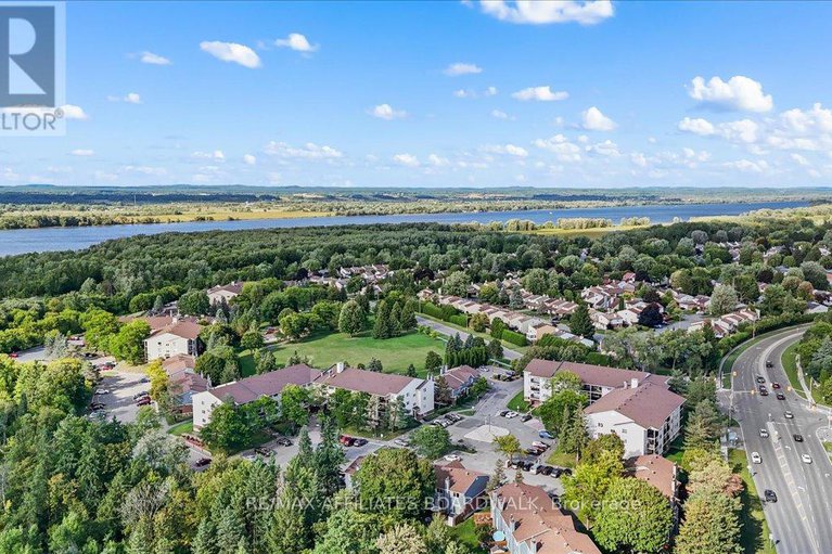 28857204/6482-bilberry-drive/convent-glen-north/ottawa/ontario/K1C4N8_39