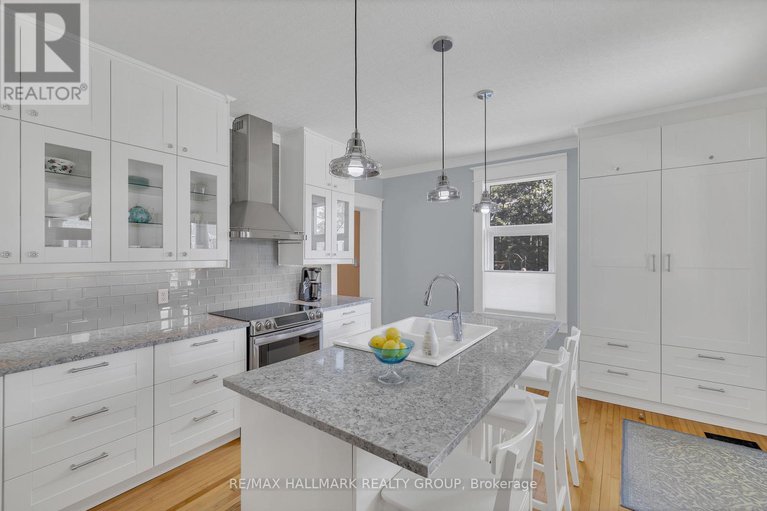 28129340/215-thomas-street/kemptville/north-grenville/ontario/K0G1J0_16