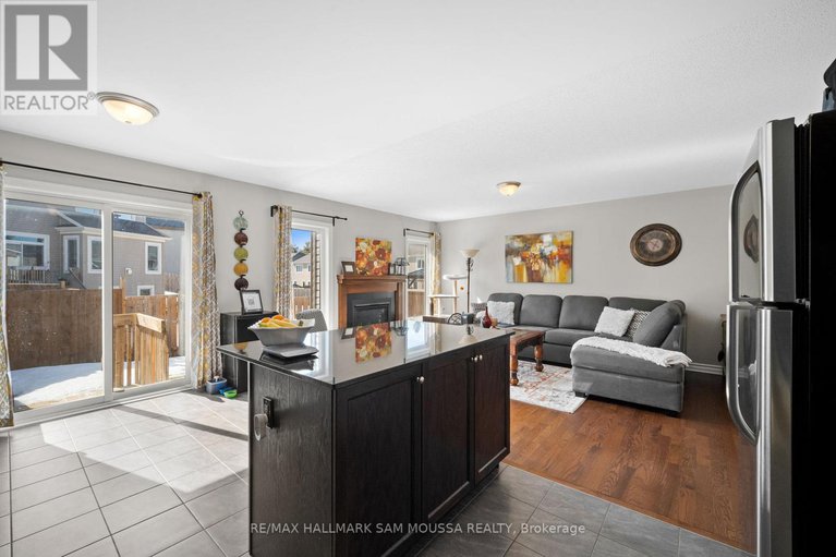 28482187/111-santolina-street/stittsville-north/ottawa/ontario/K2S0W9_13