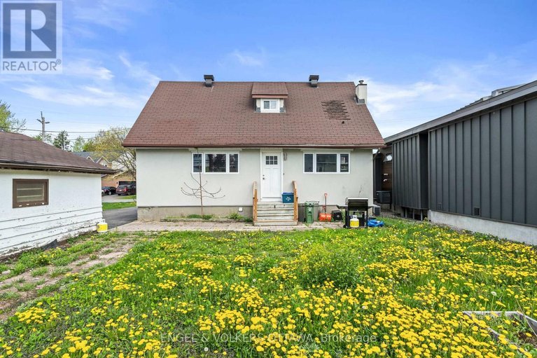 29526299/1372-ridgedale-street/emerald-woodssawmill-creek/ottawa/ontario/K1T1C5_35