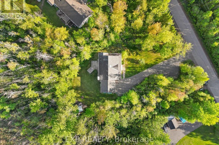 28383219/129-lady-slipper-way/huntley-ward-south-west/ottawa/ontario/K0A1L0_38