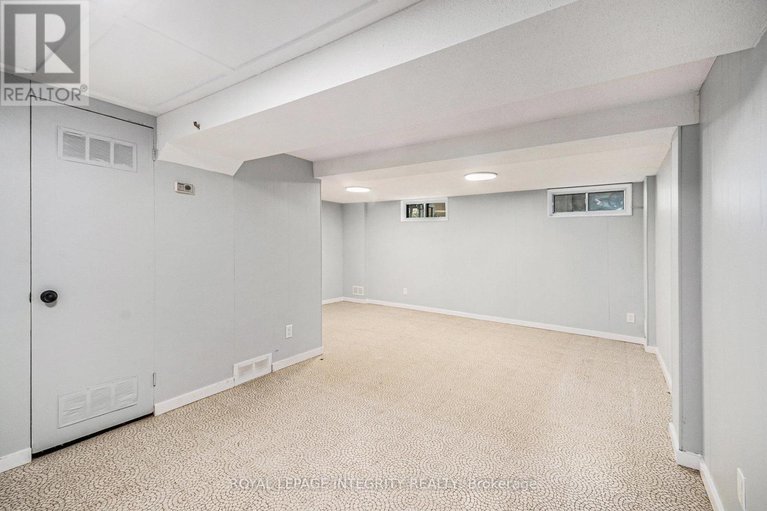 29038645/913j-elmsmere-road/beacon-hill-south/ottawa/ontario/K1J8G4_18