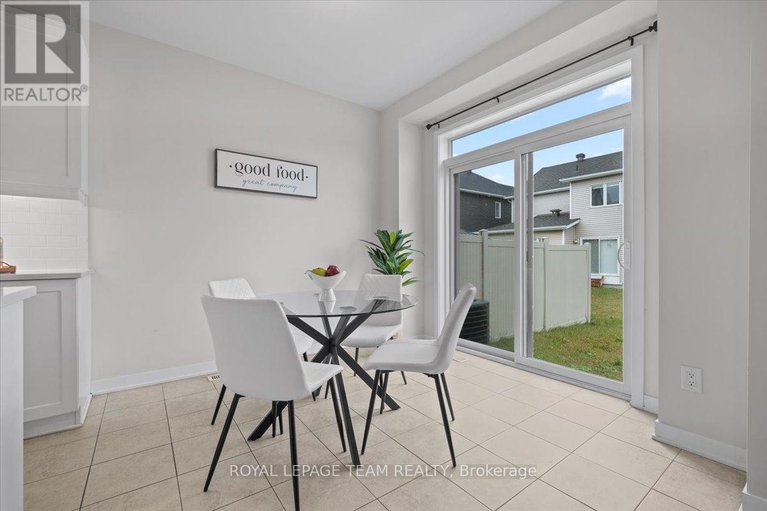 28967478/331-crossway-terrace/stittsville-north/ottawa/ontario/K2S2Z3_17