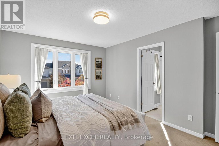 29049665/36-calaveras-avenue/longfields/ottawa/ontario/K2J4Z4_21