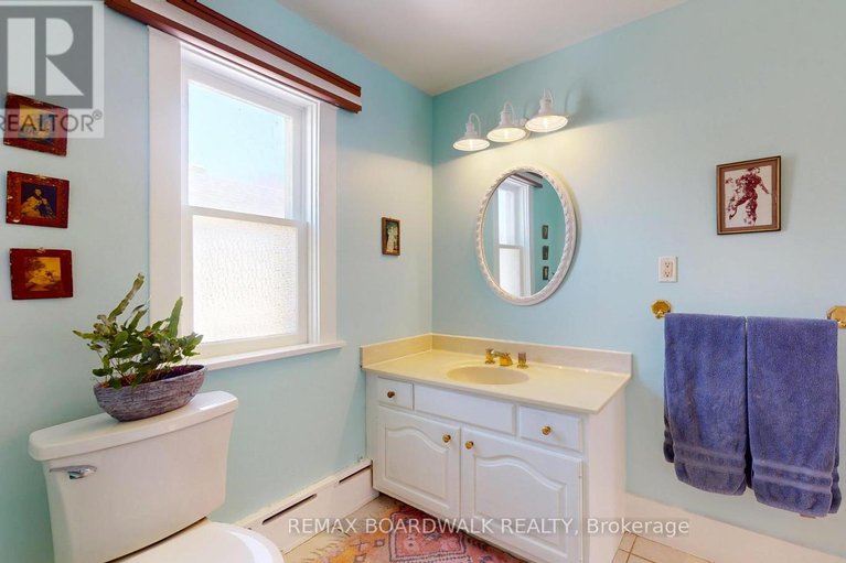 29446613/407-king-street-w/brockville/brockville/ontario/K6V3S8_54