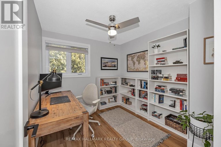 29586664/1059-avignon-court/orleans-wood/ottawa/ontario/K1C2N4_29