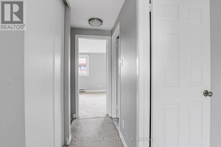 28506947/3b-woodvale-green/craig-henrywoodvale/ottawa/ontario/K2G4G9_17