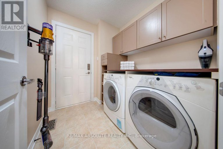 28756675/118-spiritwood-drive/emerald-meadowstrailwest/ottawa/ontario/K2M3A2_7
