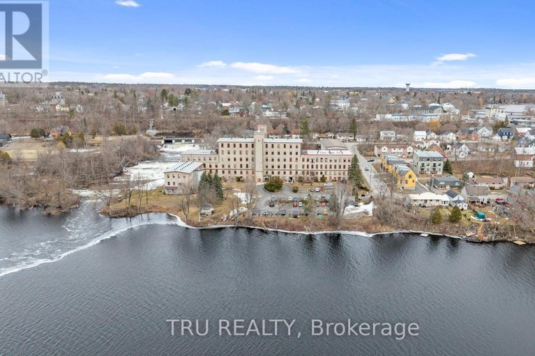 29555386/308-1-rosamond-street-e/almonte/mississippi-mills/ontario/K0A1A0_2