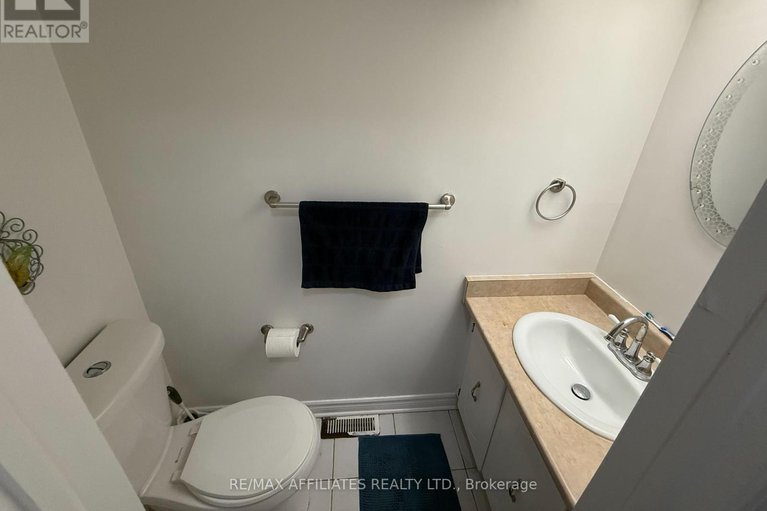 28764213/295-pintail-terrace/chatelaine-village/ottawa/ontario/K1E1Z9_5