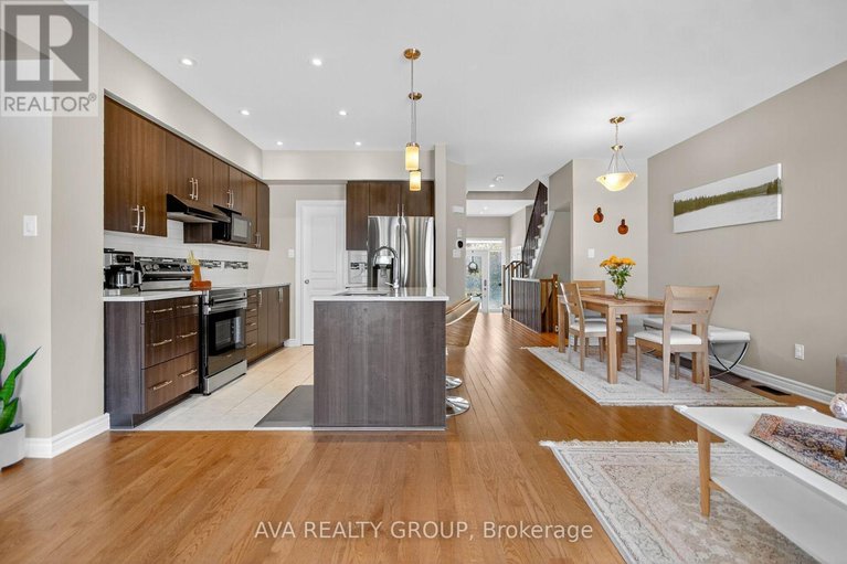 28866998/542-triangle-street/emerald-meadowstrailwest/ottawa/ontario/K2M0M5_9