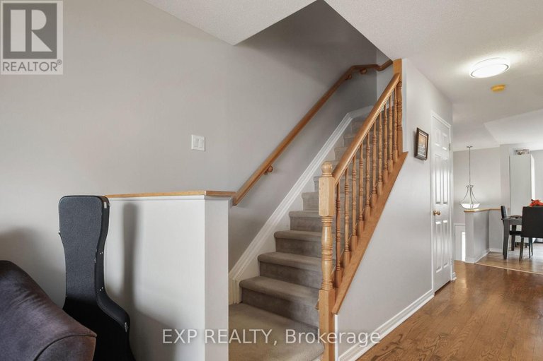 29664785/321-wiffen-private/westcliffe-estates/ottawa/ontario/K2H1G3_20