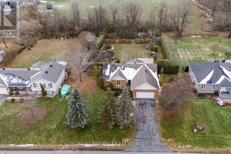 29127393/7-david-street/long-sault/south-stormont/ontario/K0C1M0_41