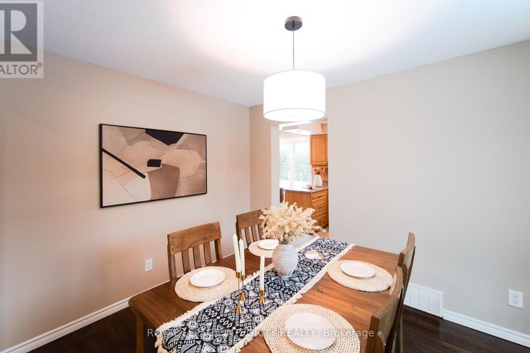 29260642/1953-marquis-avenue/beaconwood/ottawa/ontario/K1J8J3_11