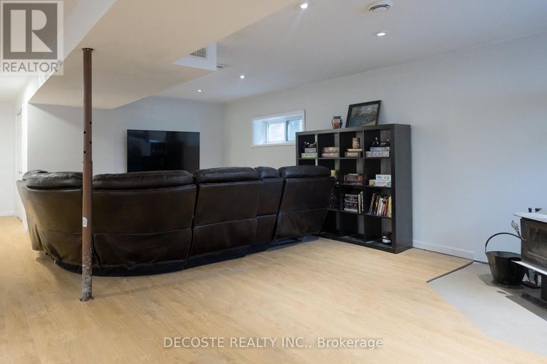 29595435/23-wood-street/lancaster/south-glengarry/ontario/K0C1N0_22