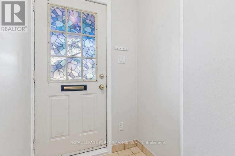 29515522/26-1096-blasdell-avenue/manor-park/ottawa/ontario/K1K0C3_3