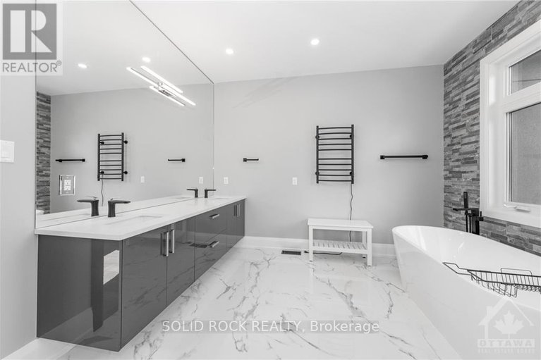 28596831/224-roger-road/alta-vistafaircrest-heights/ottawa/ontario/K1H5C6_16