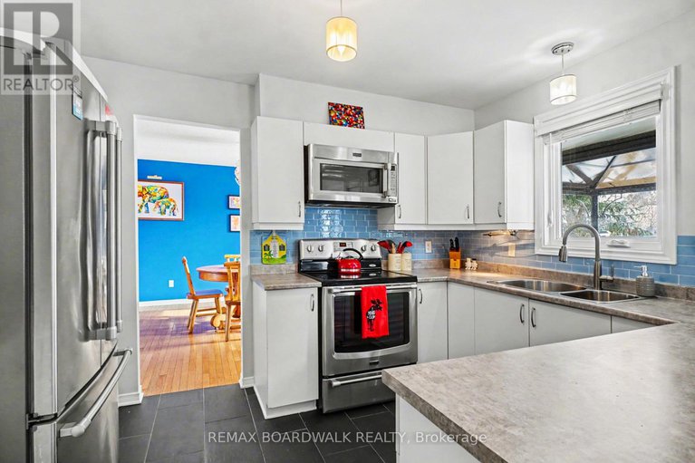 29349073/38-lapointe-boulevard/embrun/russell/ontario/K0A1W0_12