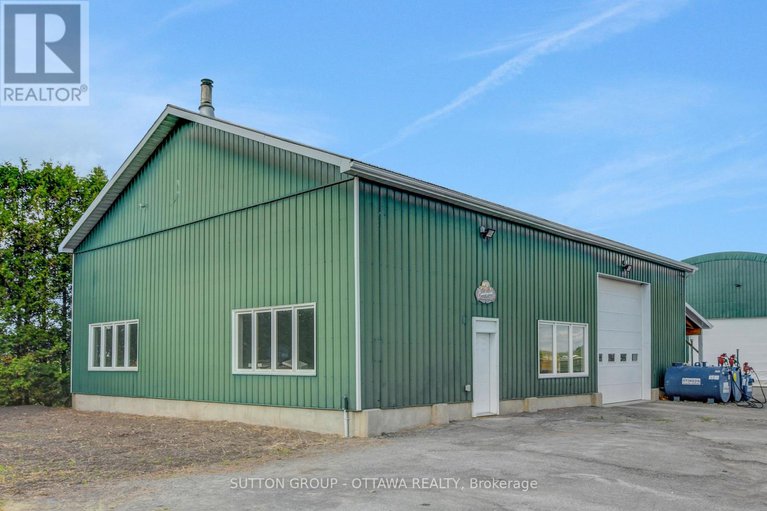 28494300/1887-champlain-street/clarencerockland-twp/clarence-rockland/ontario/K0A1N0_7