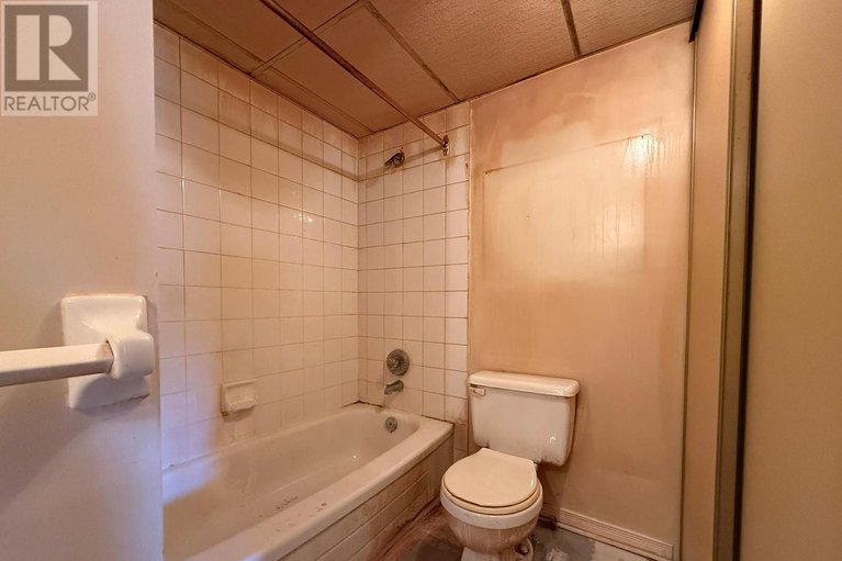 28744464/202-1490-heron-road/heron-gate/ottawa/ontario/K1V6A5_9