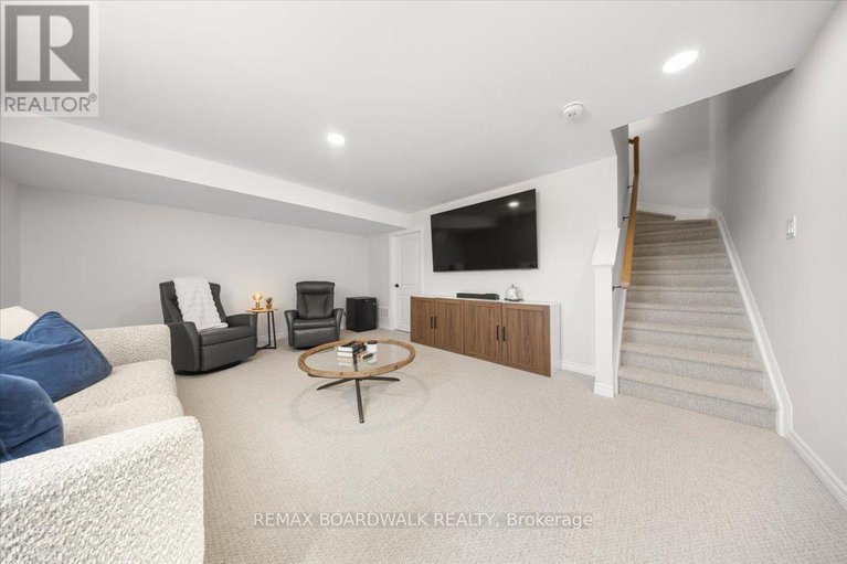 29543323/297-labelle-street/embrun/russell/ontario/K0A1W0_41