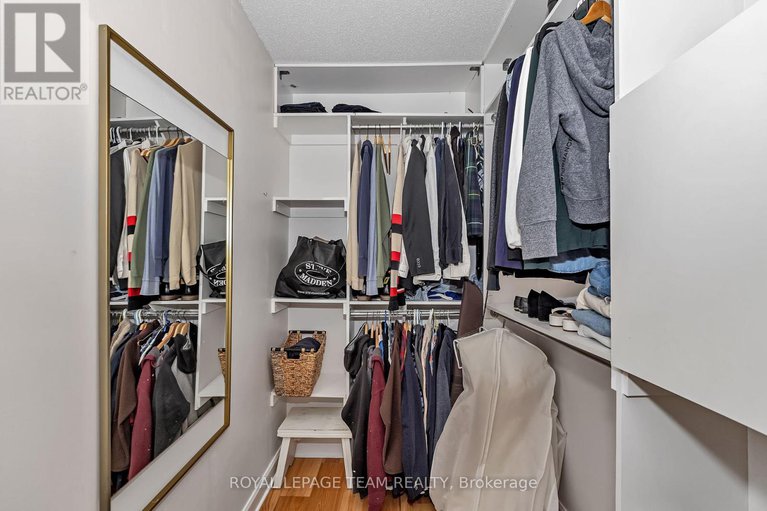 28967262/430-haresfield-court/riverside-southgloucester-glen/ottawa/ontario/K4M0B6_21