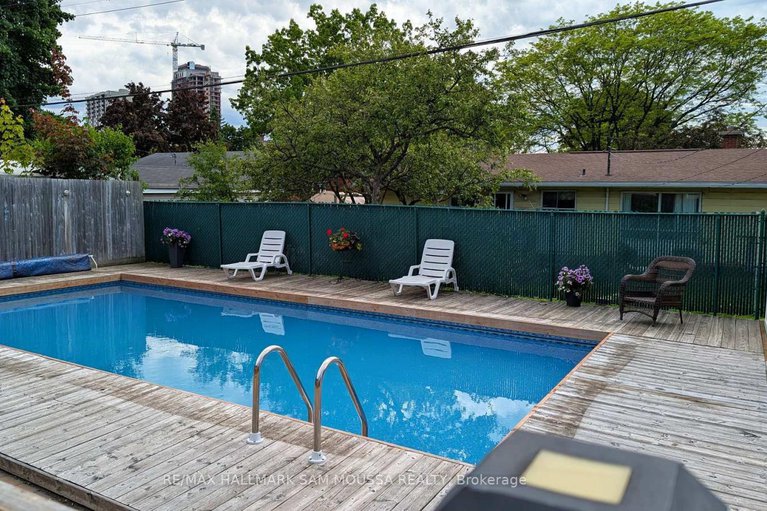 29121387/1208-stanton-road/queensway-terrace-southridgeview/ottawa/ontario/K2C3E2_34