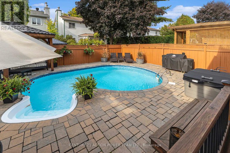 28927560/1017-sheenboro-crescent/fallingbrookpineridge/ottawa/ontario/K4A3M8_38