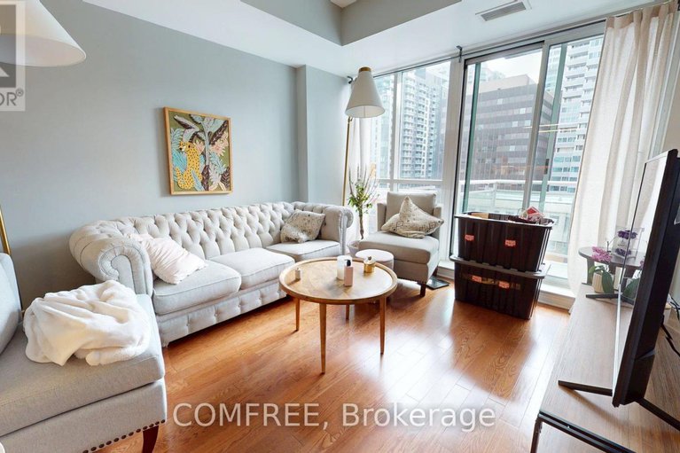 29146987/709-134-york-street/lower-townbyward-market/ottawa/ontario/K1N1K8_2