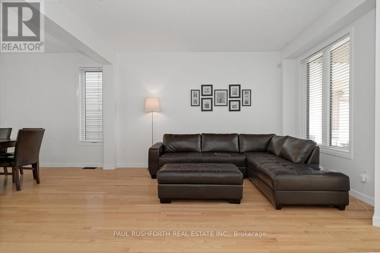 29641686/338-kinghorn-crescent/morgans-grantsouth-march/ottawa/ontario/K2K3R5_20