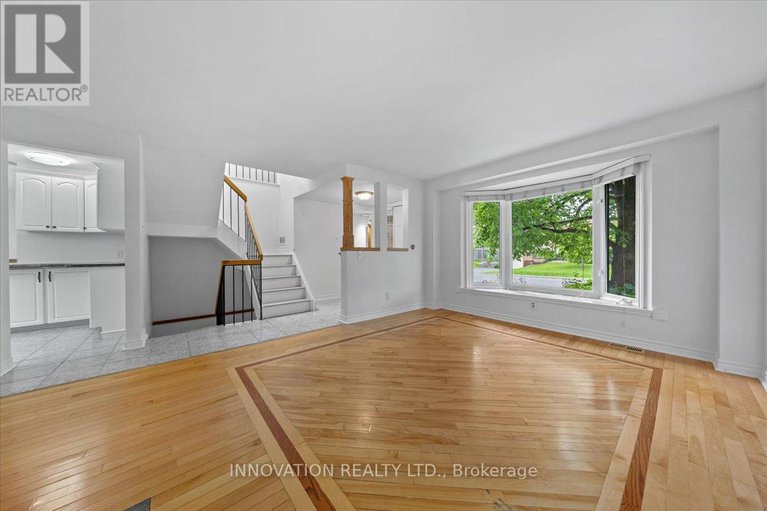 28436166/1553-marcoux-drive/bilberry-creekqueenswood-heights/ottawa/ontario/K1E2K5_6