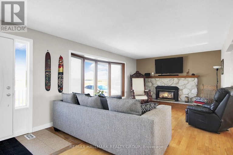 29530711/6151-malakoff-road/rideau-twp-south-to-roger-stevens-drive/ottawa/ontario/K0A2Z0_7