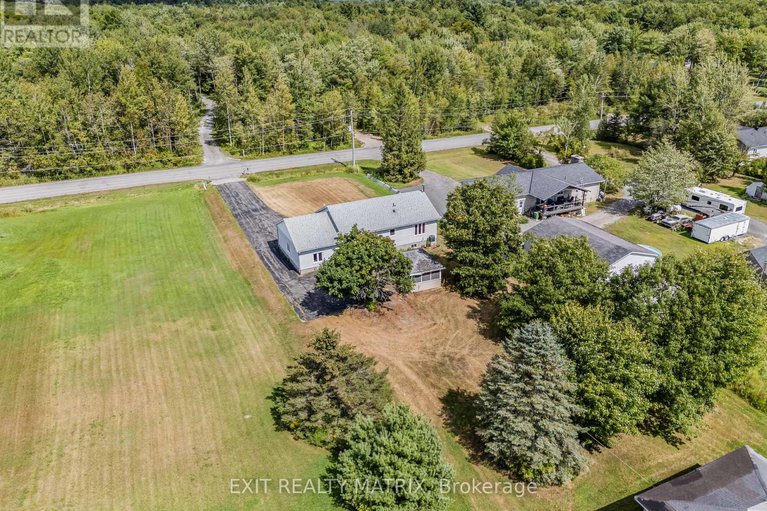 28785994/3704-pattee-road-e/champlain-twp/champlain/ontario/K6A2R2_37
