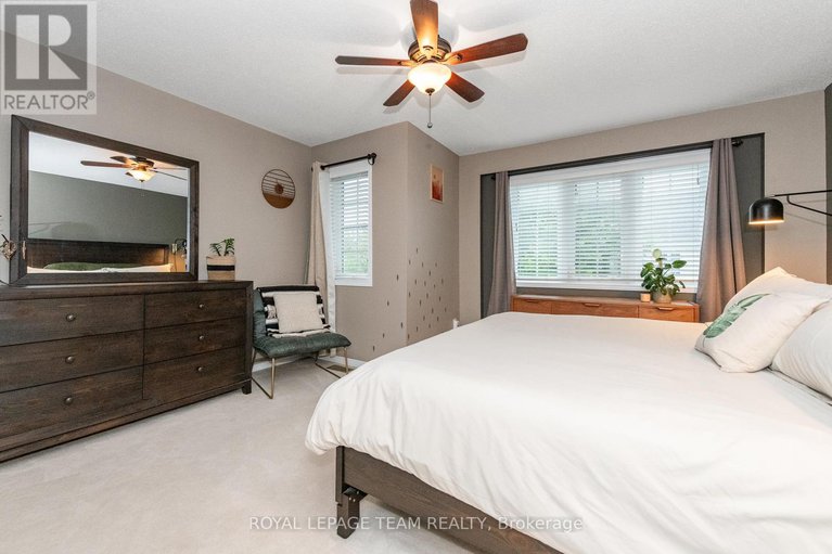 28579289/126-wharhol-private/westcliffe-estates/ottawa/ontario/K2H1G6_27