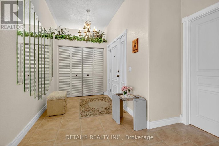 29023437/7-eagle-chase-court/cedargrovefraserdale/ottawa/ontario/K2J3N5_7