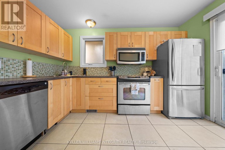 28288264/193-3310-southgate-road/south-keys/ottawa/ontario/K1V8X4_3
