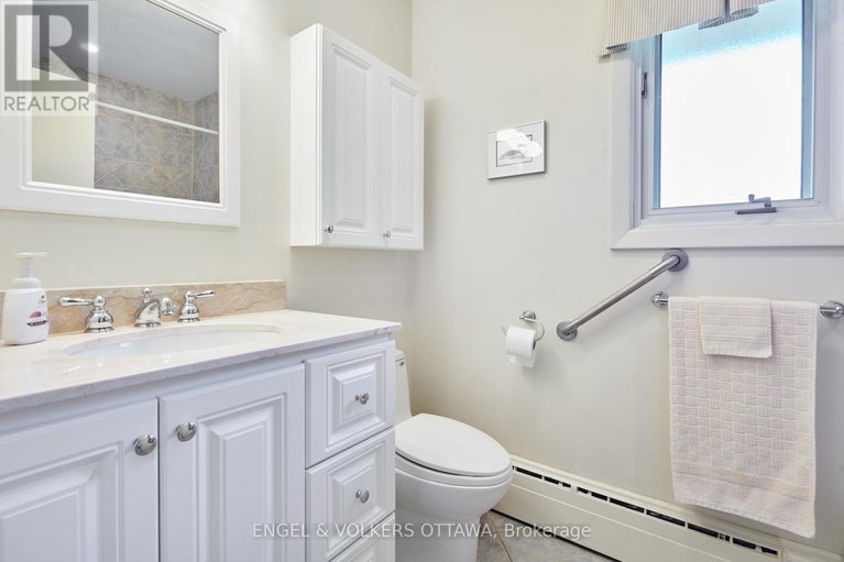 28490167/436-crestview-road/alta-vistafaircrest-heights/ottawa/ontario/K1H5G9_18