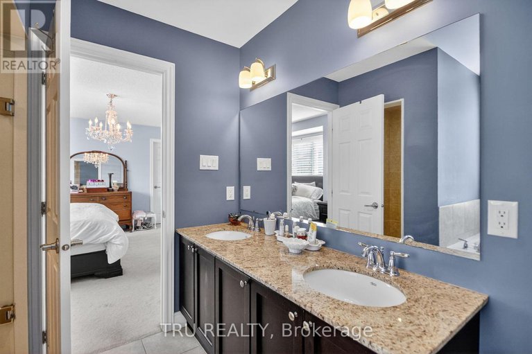 29443424/126-pinelock-street/emerald-meadowstrailwest/ottawa/ontario/K2M0L5_28