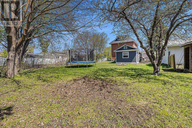 28634699/33-river-road/mcnabbraeside-twps/mcnabbraeside/ontario/K7S1R3_28