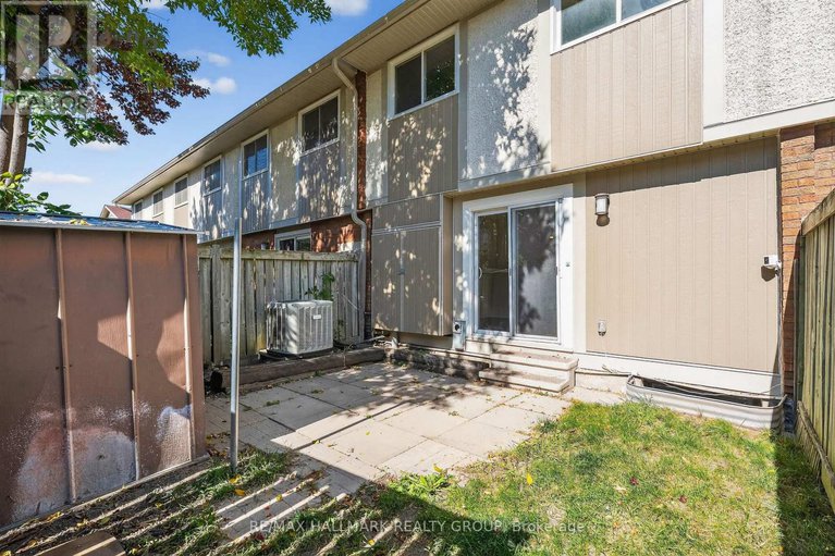 29036689/3921c-old-richmond-road/arbeatha-park/ottawa/ontario/K2H8T9_34