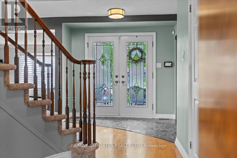 28514432/800-fairwinds-terrace/convent-glen/ottawa/ontario/K1C2X6_4
