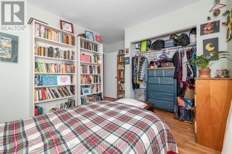 28537509/2421-iris-street/parkway-park/ottawa/ontario/K2C1C7_23