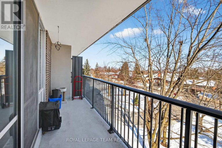 29403239/403-2400-virginia-dr-drive/urbandale-acres/ottawa/ontario/K1H8L3_33