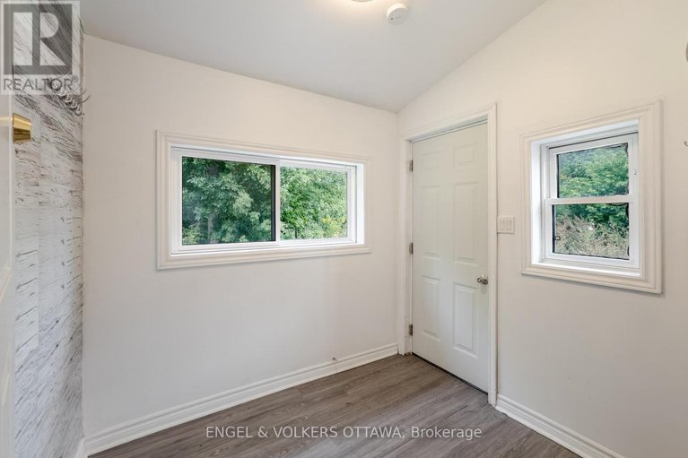 28821514/7321-snake-island-road/osgoode-twp-north-of-reg-rd-6/ottawa/ontario/K4P1N2_25