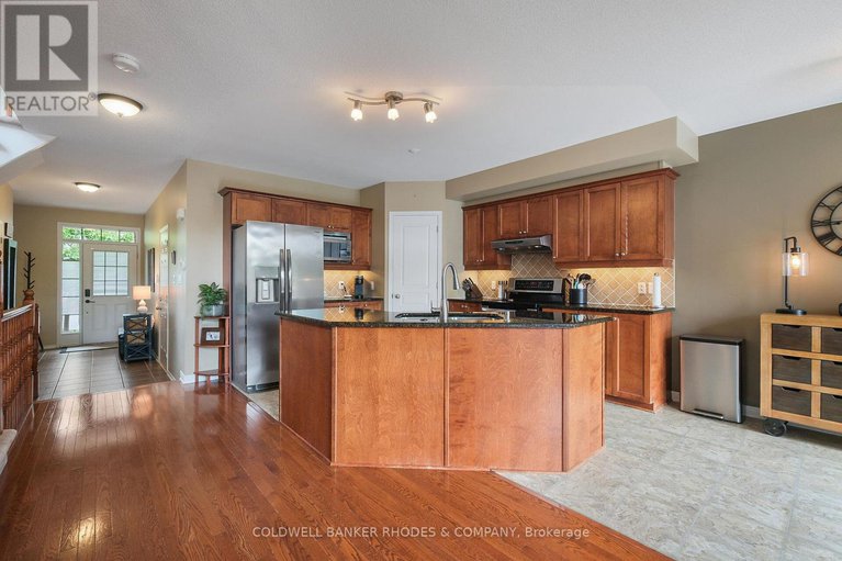 29079890/175-destiny-private/fallingbrookgardenway-south/ottawa/ontario/K4A0K6_19