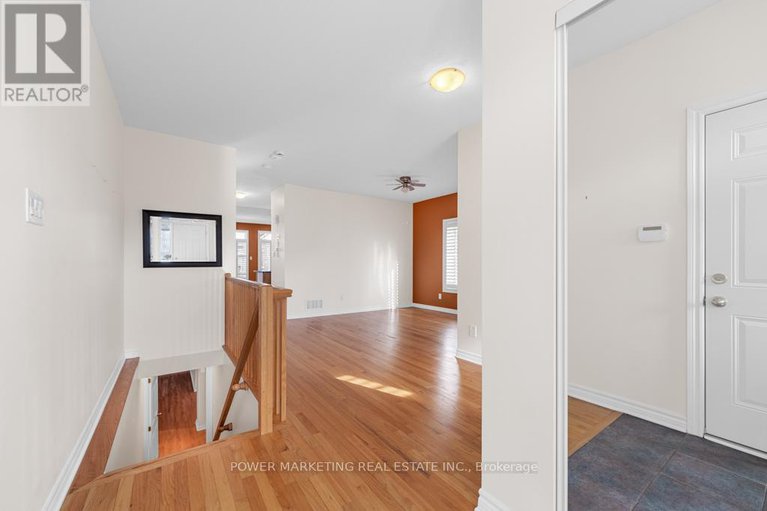 29071252/192-felicity-crescent/mer-bleuebradley-estatesanderson-park/ottawa/ontario/K1W0C2_6