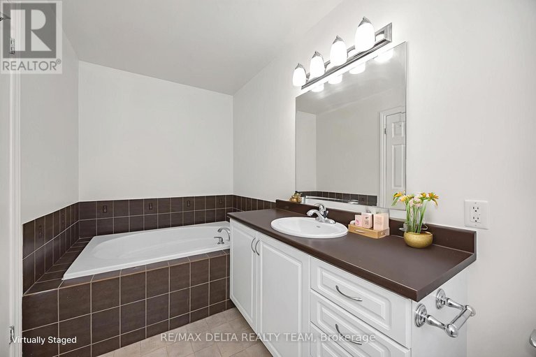 28791359/189-tapley-place/avalon-east/ottawa/ontario/K4A0L2_18