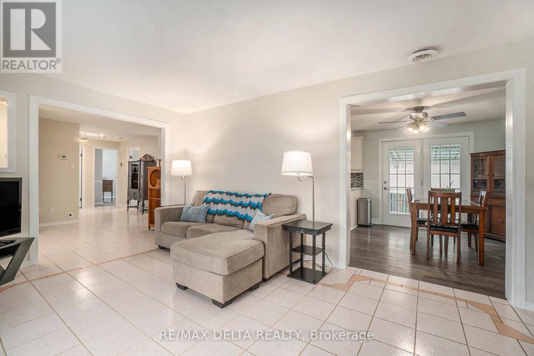 29357780/1060-st-jacques-street/town-of-rockland/clarence-rockland/ontario/K4K1B8_7